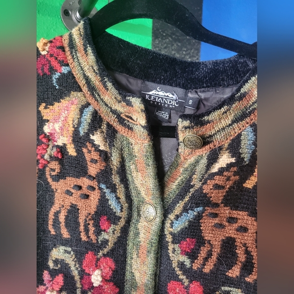 Vintage icelandic wool sweater - Picture 2 of 3
